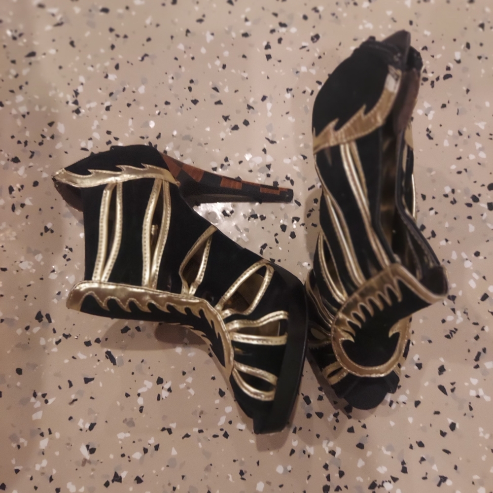 Women heels